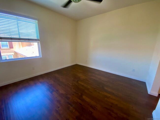 Building Photo - 17009 Avenida Visalia