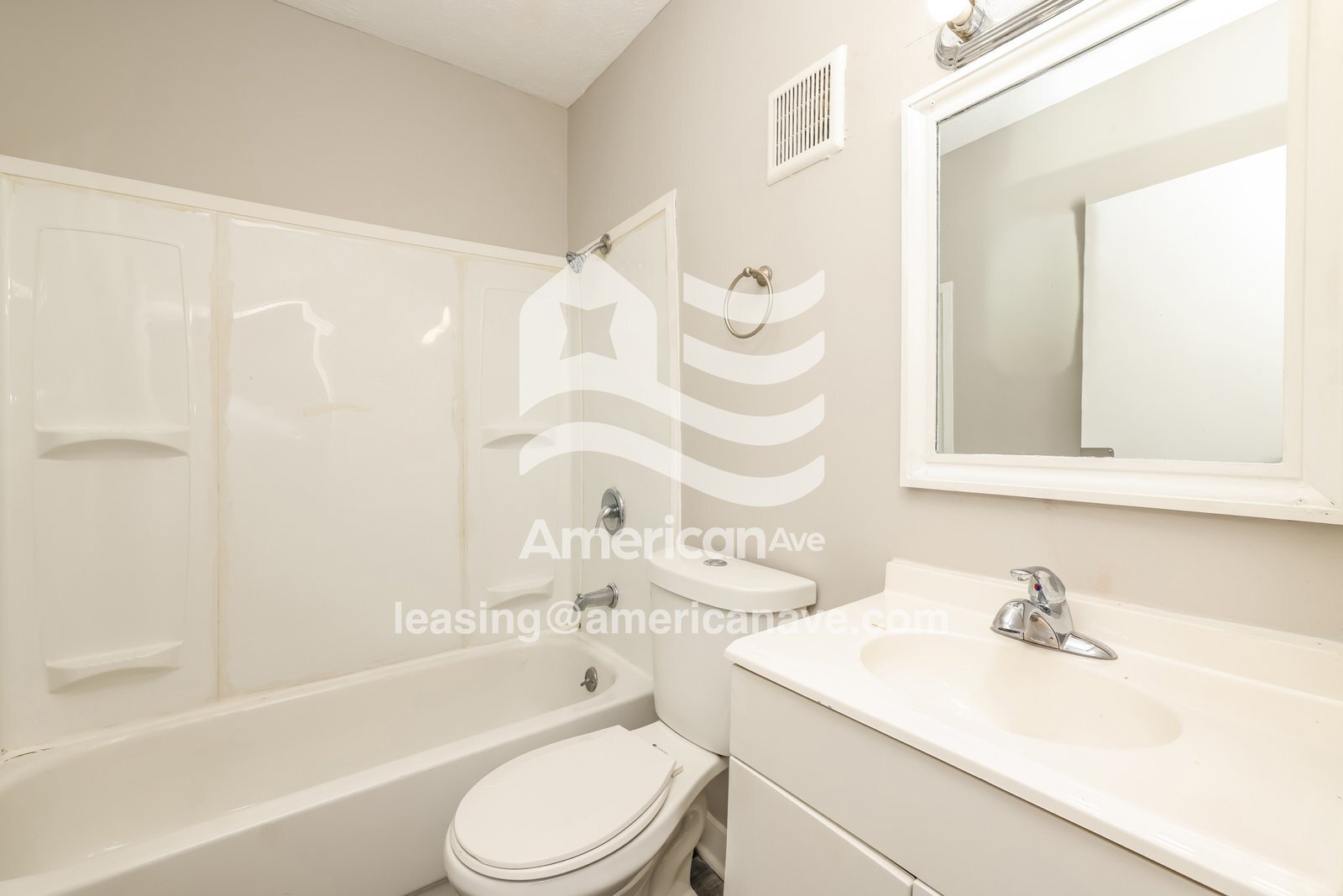 Building Photo - 1936 Litchfield Ave