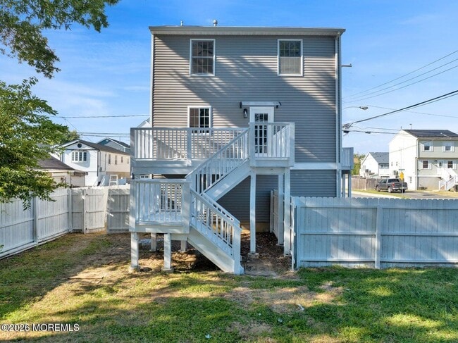 Building Photo - 401 Spruce St