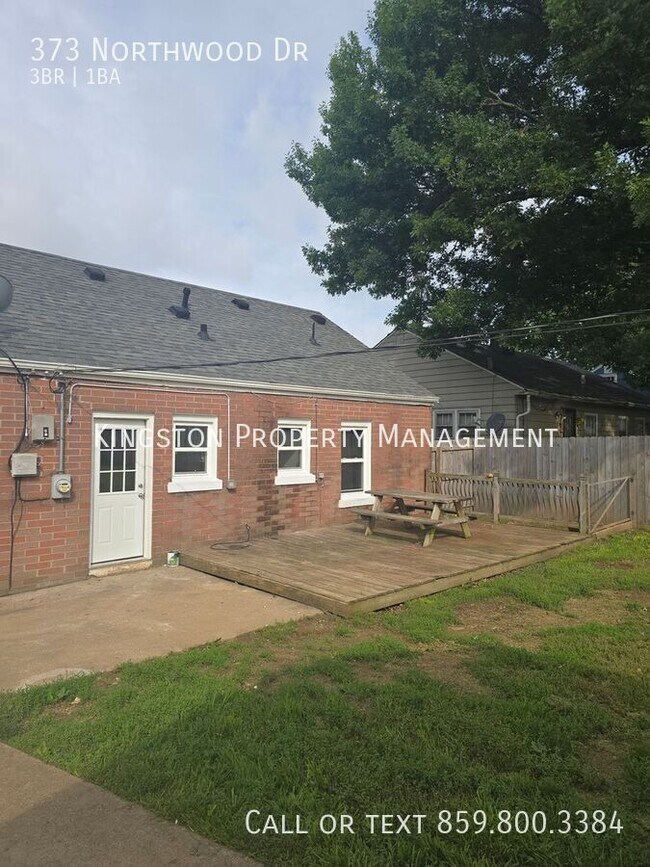 Building Photo - 373 Northwood Dr