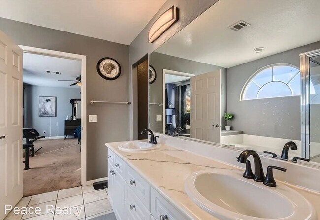 Building Photo - 4 br, 3 bath House - 8411 Canvas Vest Court