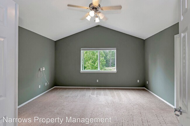 Building Photo - 5 br, 3 bath House - 21105 82nd ST E