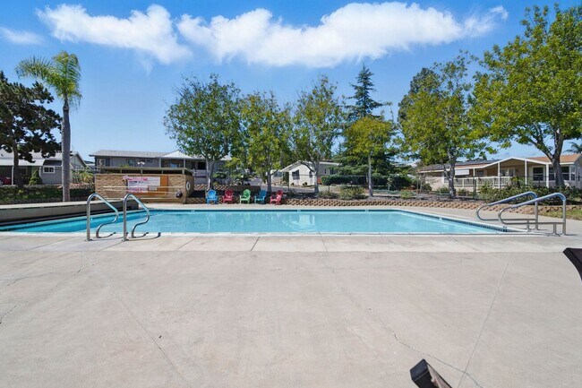 Building Photo - Highly Desirable Double Wide 55+ Home in Rancho Escondido!