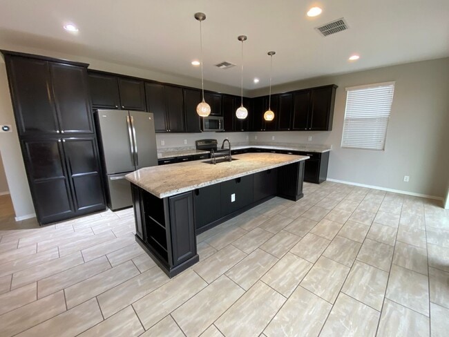 Building Photo - Fincher Fields Home: