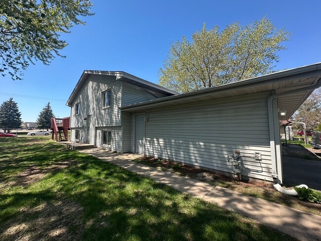 Primary Photo - Beautiful 3 bedroom, 2 bath Townhome with ...
