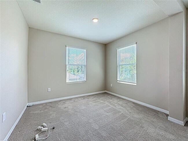 Building Photo - 13071 Brookside Moss Dr