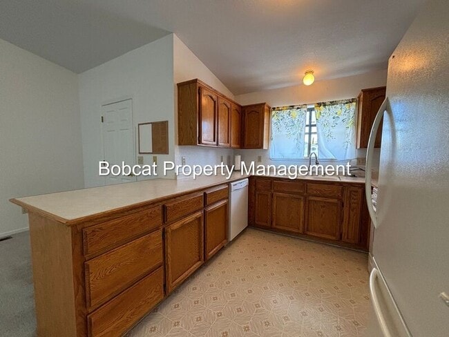 Building Photo - 628 Long Valley Rd