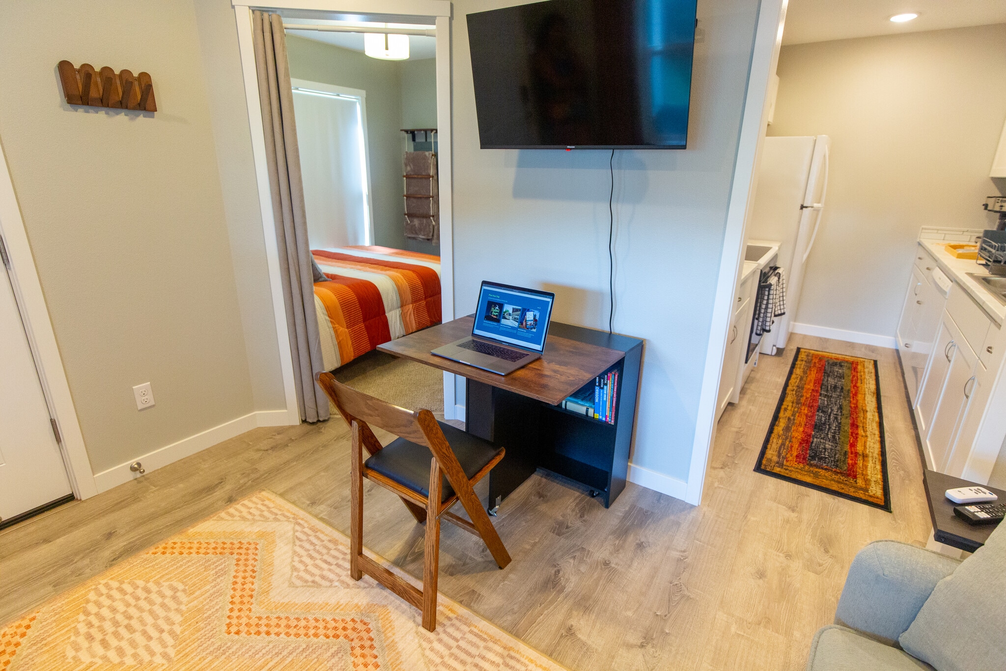 Building Photo - 5604 SE 97th Ave