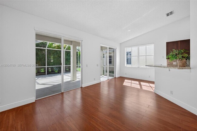Building Photo - 875 Savannah Falls Dr