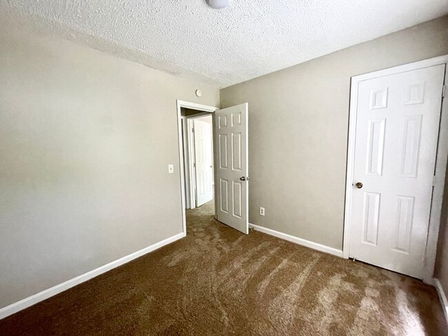 Building Photo - Irmo