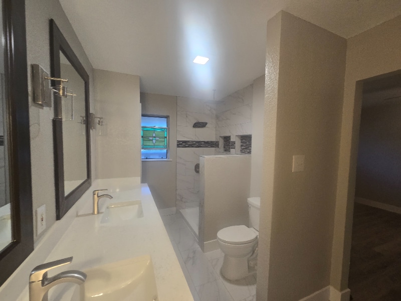 Building Photo - 4911 Belle Ellen