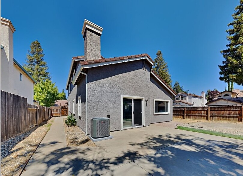 Building Photo - 8346 Oakenshield Cir