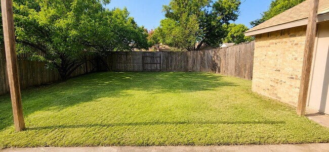 Building Photo - 1508 Finley Dr