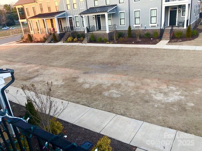 Building Photo - 10181 Meeting House Dr NW