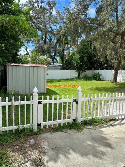Building Photo - 423 Ololu Dr