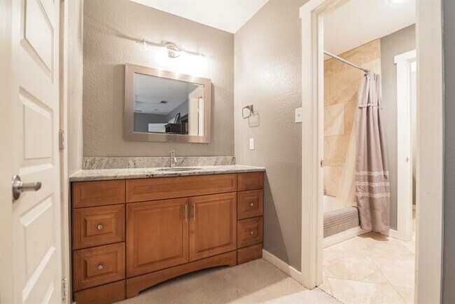 Building Photo - 3214 Clawson Rd