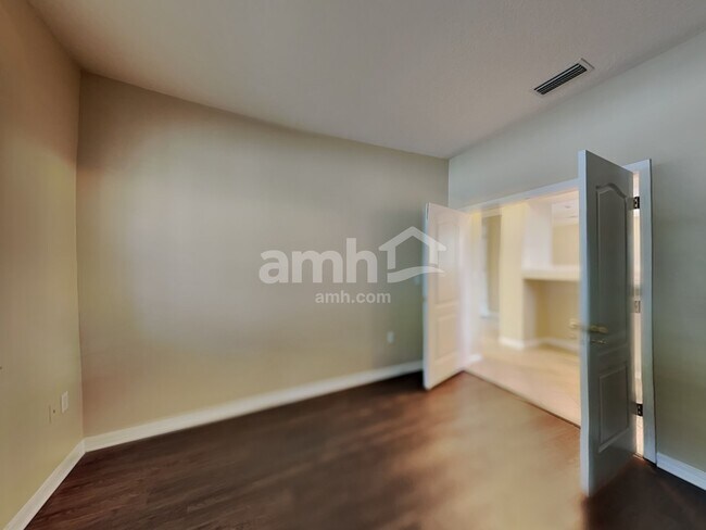 Building Photo - 10618 Bamboo Rod Cir