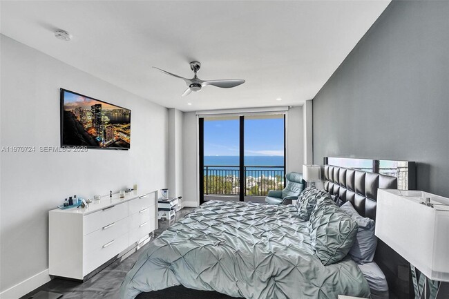 Building Photo - 3031 N Ocean Blvd