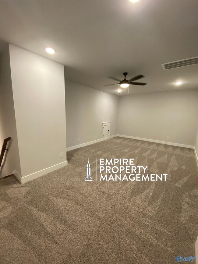 Building Photo - 318 Hay Rake Dr