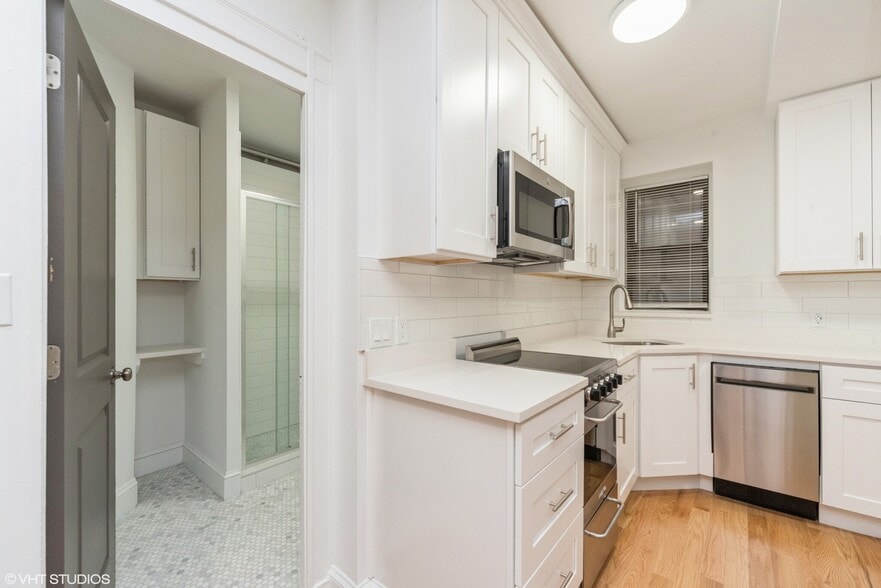 Building Photo - 75 Westland Ave