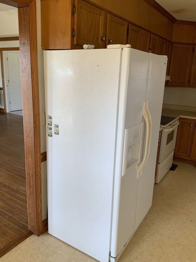 Building Photo - 971 Manningham Rd