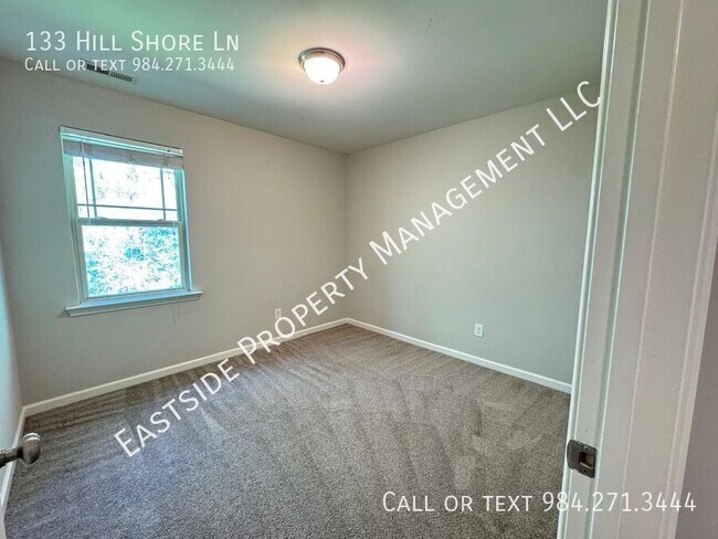 Building Photo - 133 Hill Shore Ln