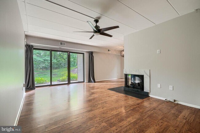 Building Photo - 5390 Smooth Meadow Way