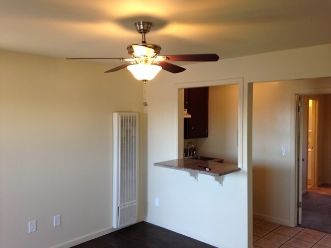 Living Room - 16925 Prairie Ave