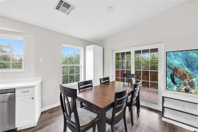 Building Photo - 4015 16th Ave SE