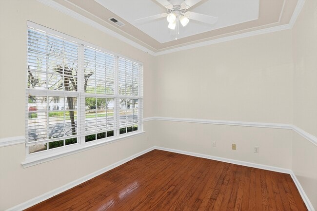 Building Photo - 1456 Stonedown Ln