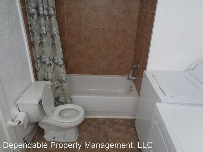 Building Photo - 6 br, 3 bath House - 1018 17th Street