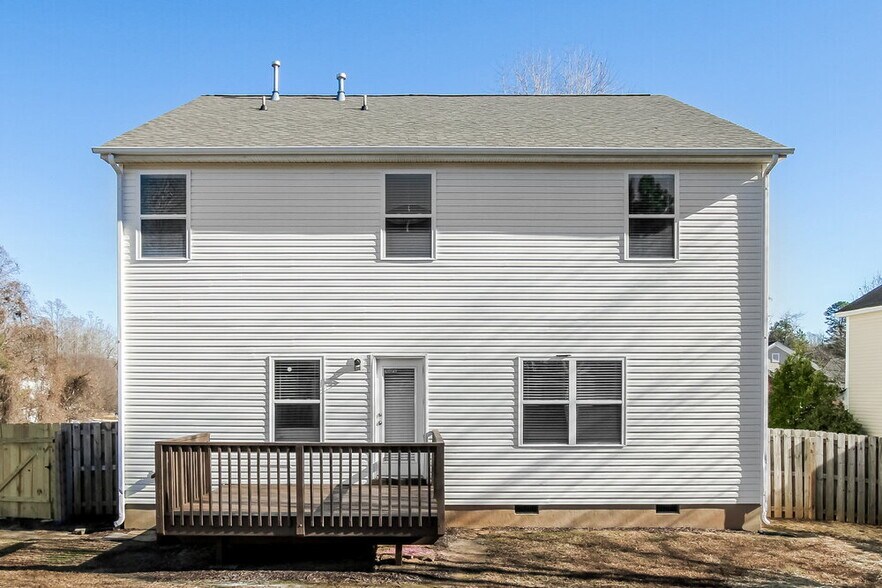 Building Photo - 102 Clacton Ct