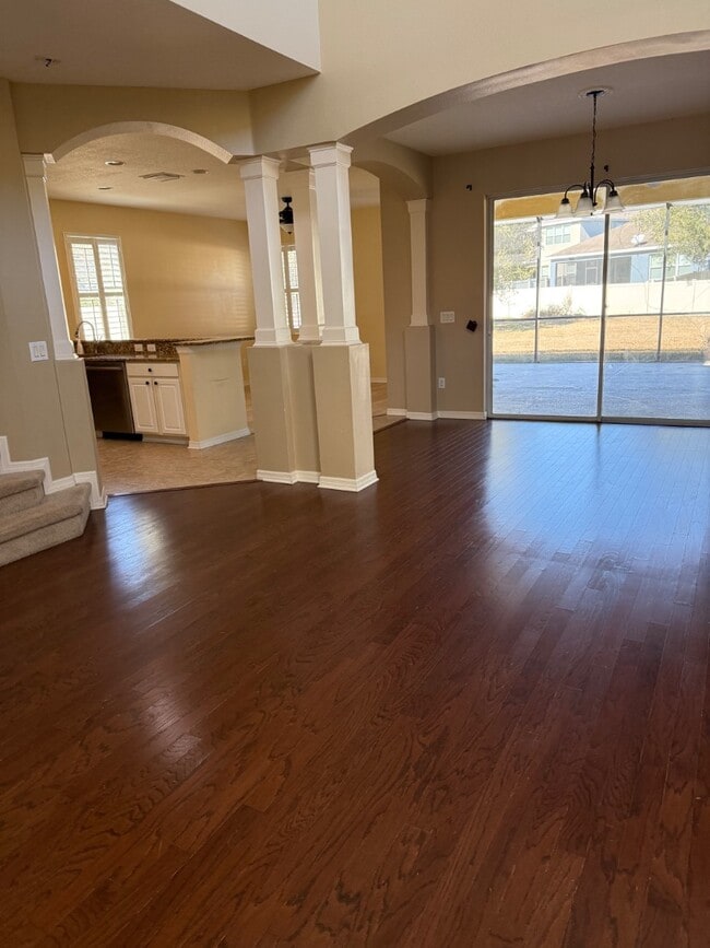 Building Photo - 17423 New Cross Cir