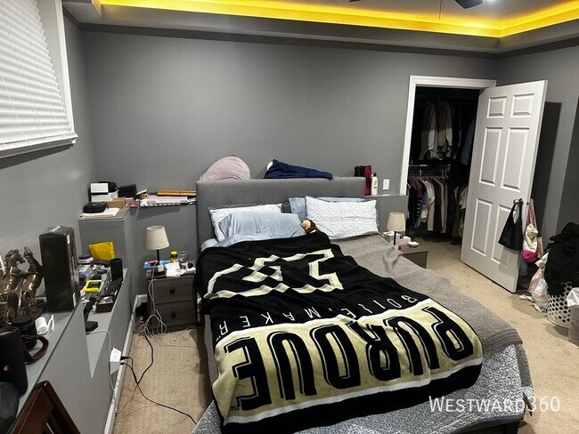 Building Photo - 2629 N Ashland Ave