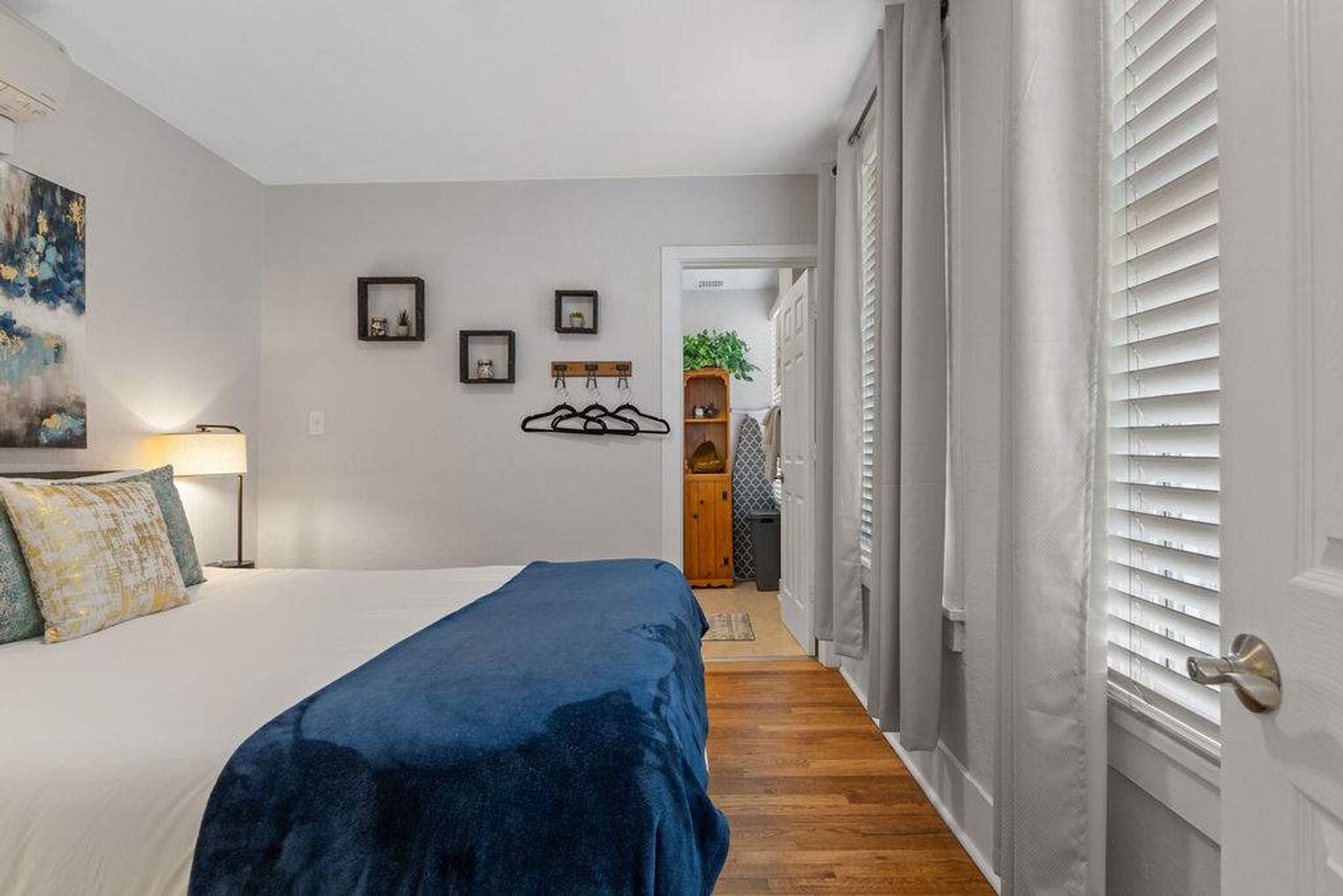 Building Photo - 2490 Main St