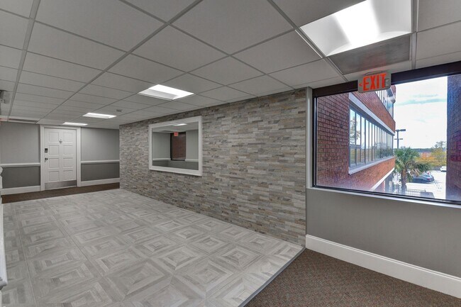 Building Photo - 1100 Wheat St