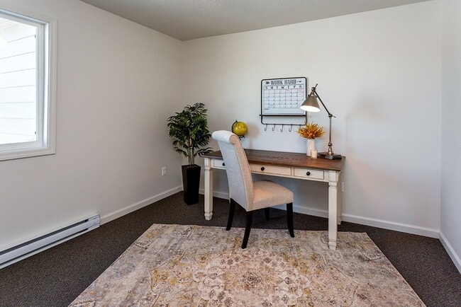 Building Photo - 3 Bedroom Home for rent in Des Moines, IA