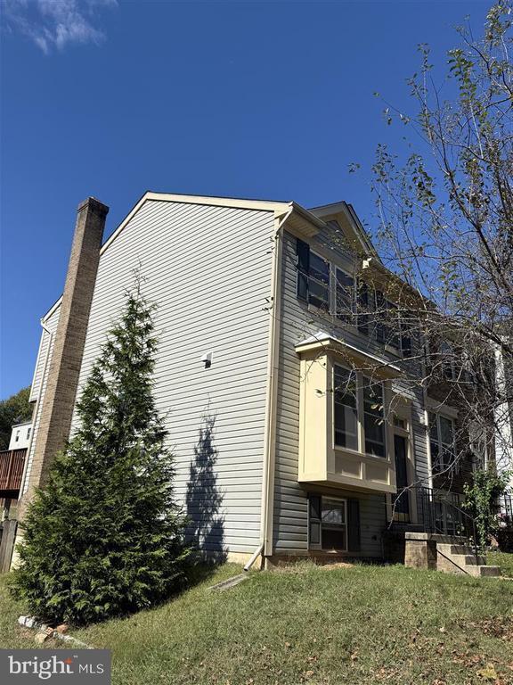 Building Photo - 102 Smoothleaf Ln