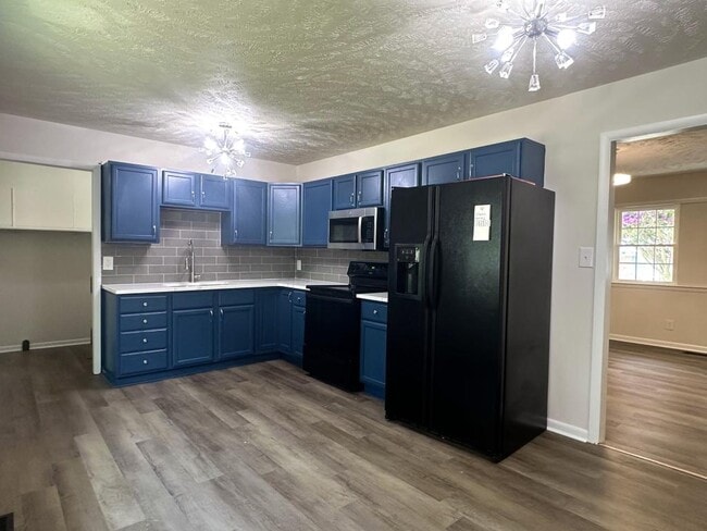 Building Photo - 1609 Grandview Dr