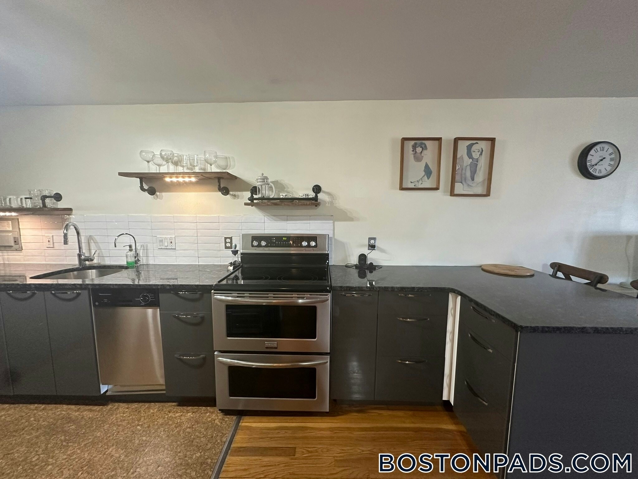 Building Photo - 121 Tremont St