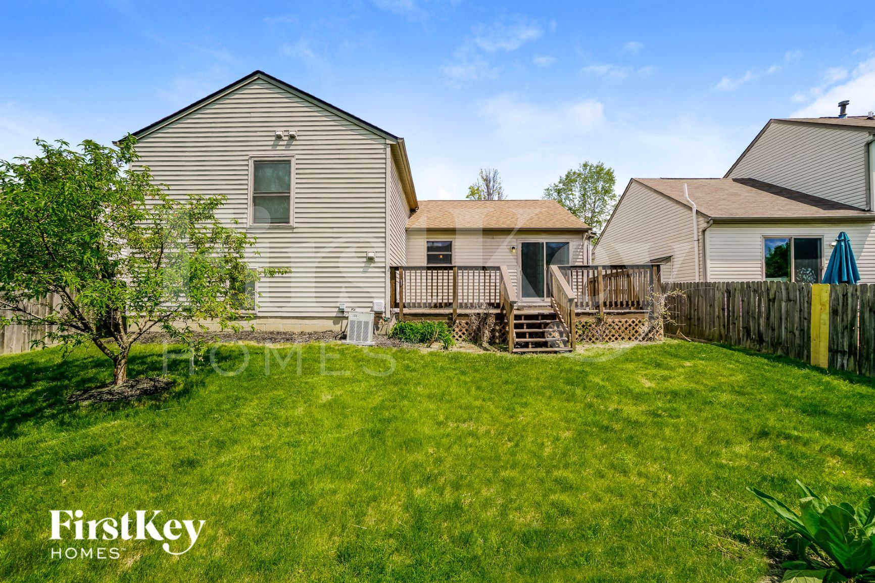 Building Photo - 5673 Larksdale Dr