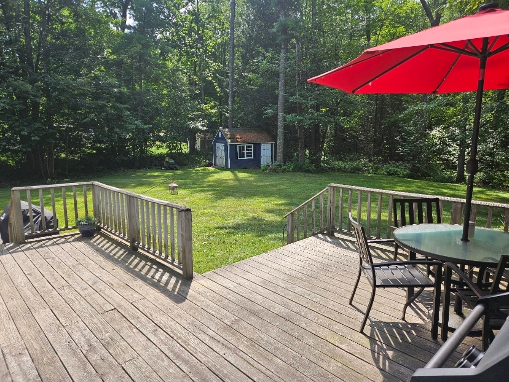 Deck - 11 Laurel Ln