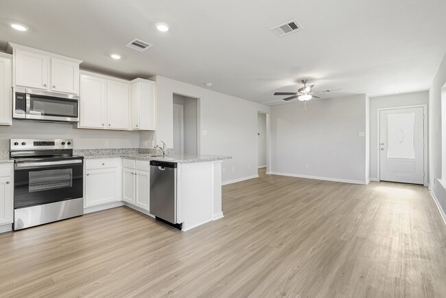 Building Photo - 8203 Burnt Orchid Dr