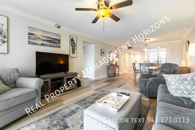 Building Photo - 3750 Pinebrook Cir