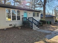 Building Photo - 3106 Erskine Dr