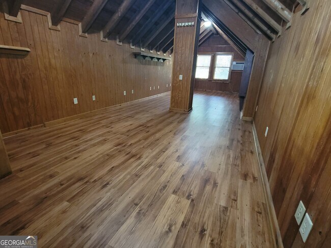 Building Photo - 2391 Booth Cir