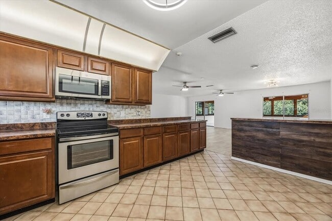 Building Photo - 10325 Marco Polo Dr