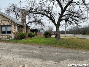 Building Photo - 816 S Austin St