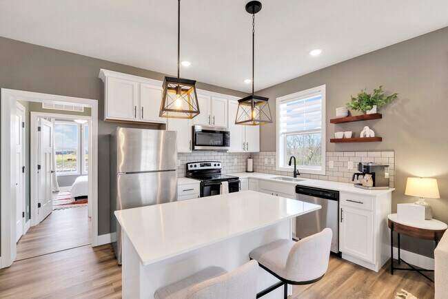 Building Photo - 214 Great Loop E Dr