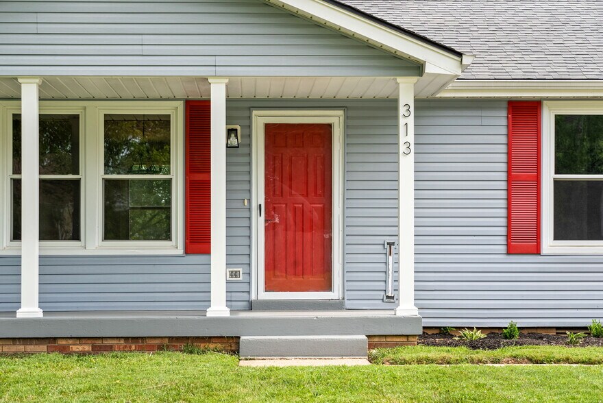 Building Photo - 313 Grassland Dr